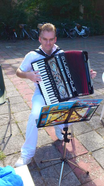 Accordeonola bij NoorderKunstKring