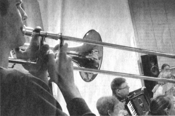 Accordeonola in de krant