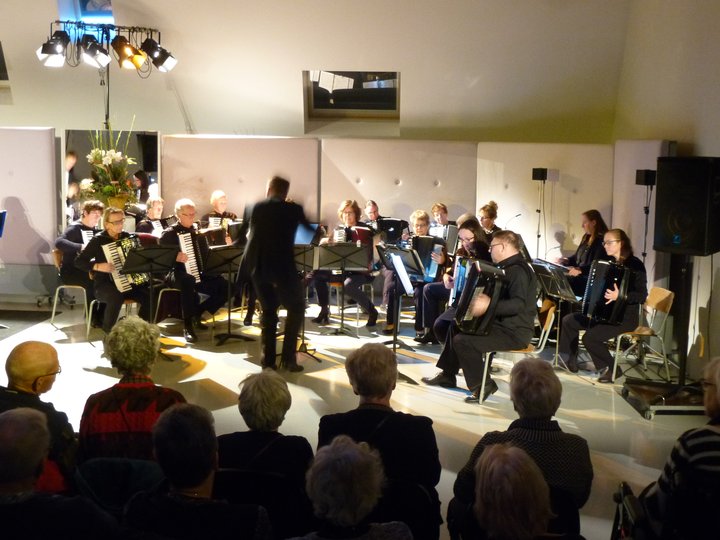 Accordeonola en La Mer in Triade