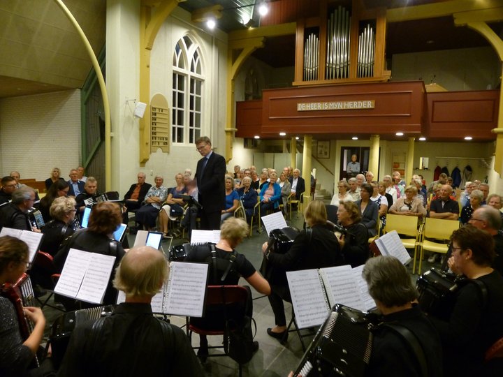 Accordeonola in Ontmoetingskerk Julianadorp