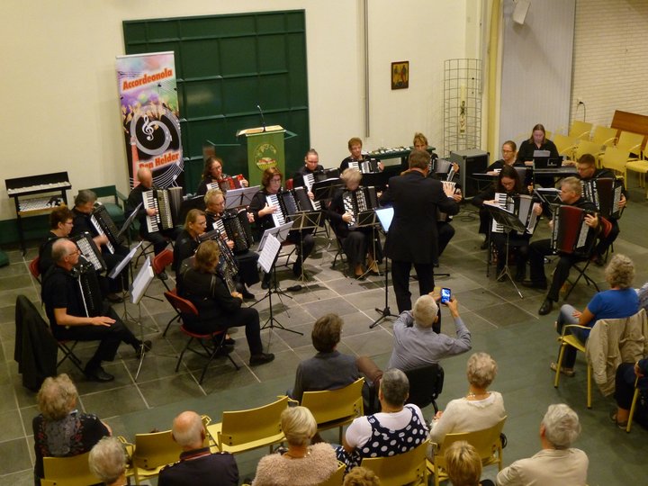 Accordeonola in Ontmoetingskerk Julianadorp